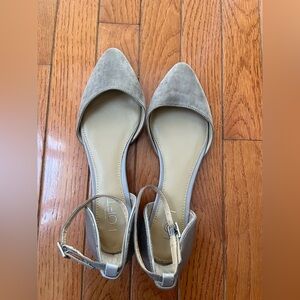 LOFT Women's Tan Suede Flats